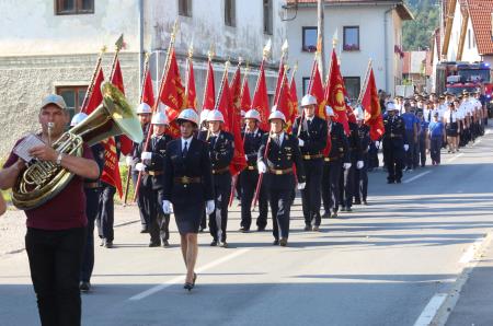 100 letnica PGD Begunje  gasilska parada 06 Foto Ljubo Vukelič